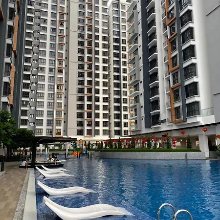 K Avenue B17 House Room Near Airport By Gc Kota Kinabalu Exterior photo