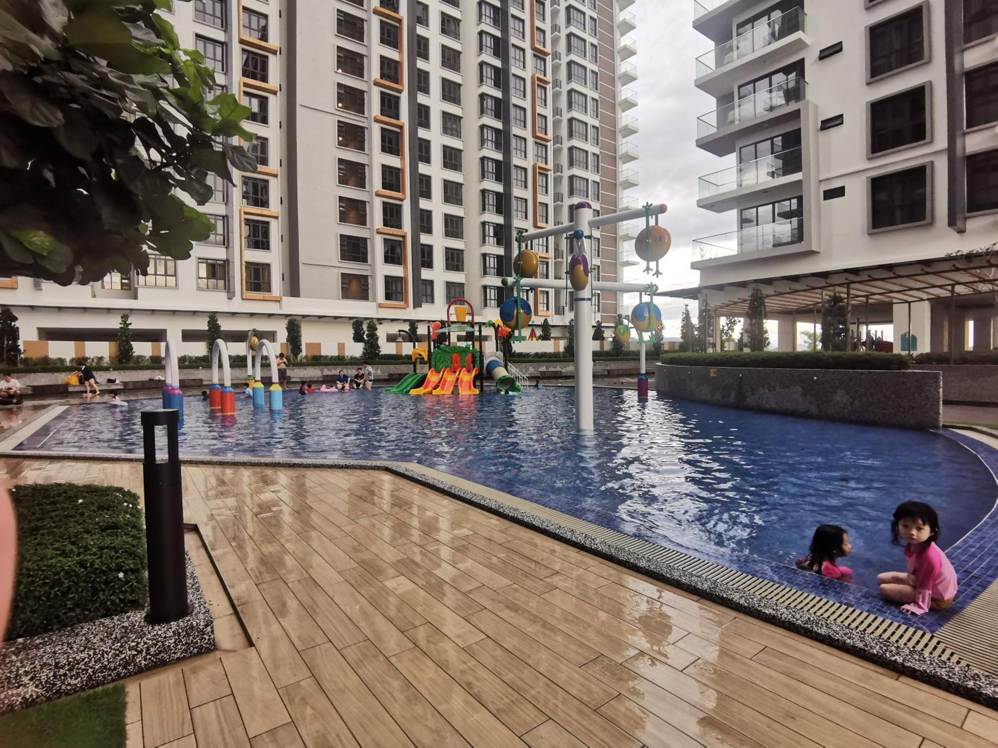 K Avenue B17 House Near Airport By Gc