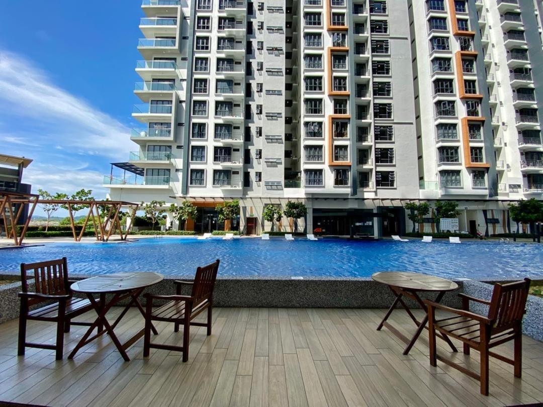 K Avenue B17 House Near Airport By Gc Apartment