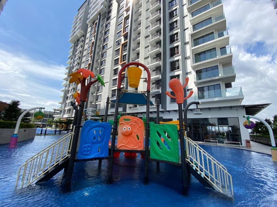 Apartment K Avenue B17 House Near Airport By Gc Kota Kinabalu